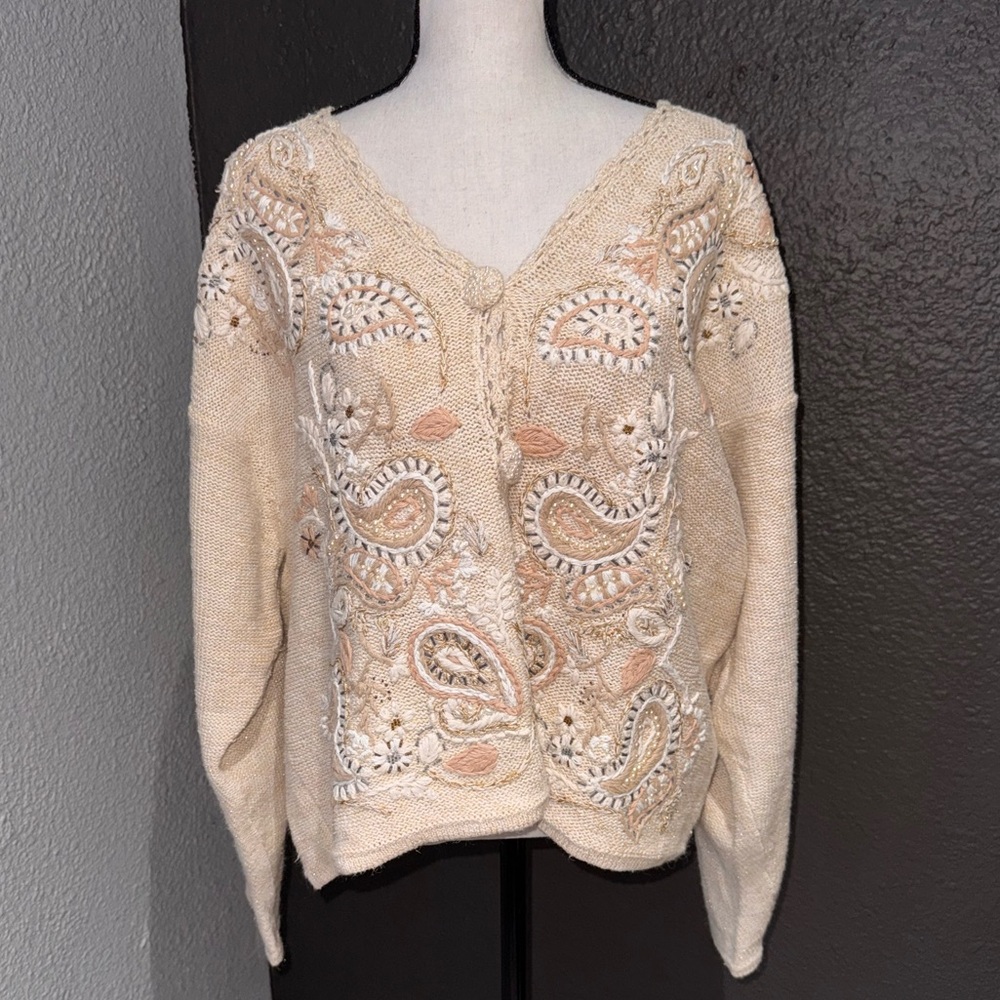 Casual Corner Cream Embroidered Cardigan